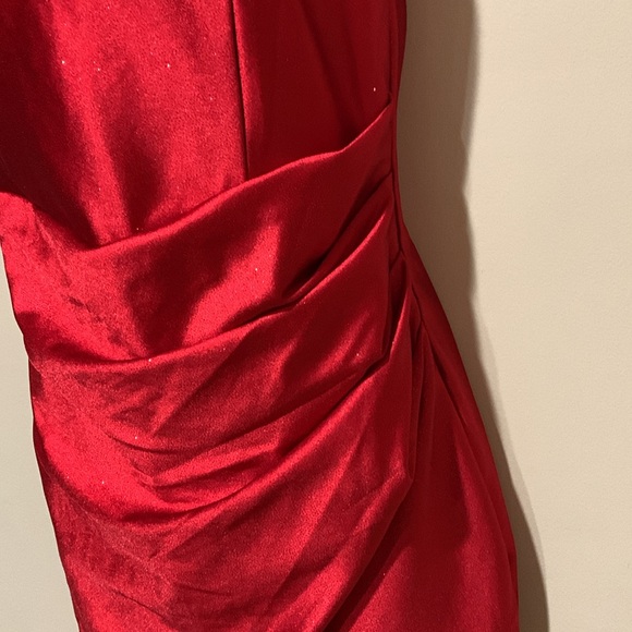 Honey & Rosie dress - Picture 2 of 7